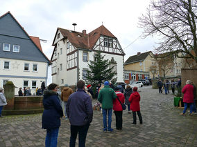 Ökumenische Feier des „Weihnachtsfriedens“ in Naumburg (Foto: Karl-Franz Thiede)